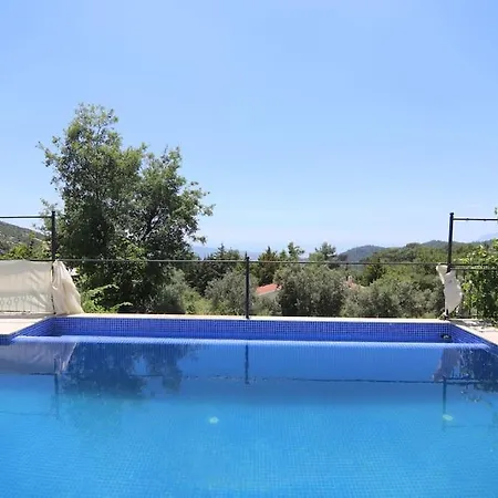 Odesa.baglar Icinde Sicacik Tatil Evi Kaş