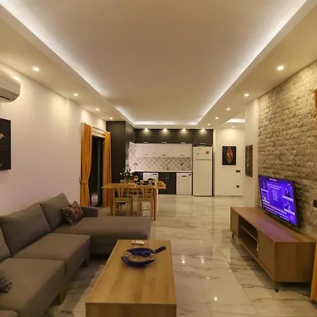 Villa Odesa.baglar Icinde Sicacik Tatil Evi