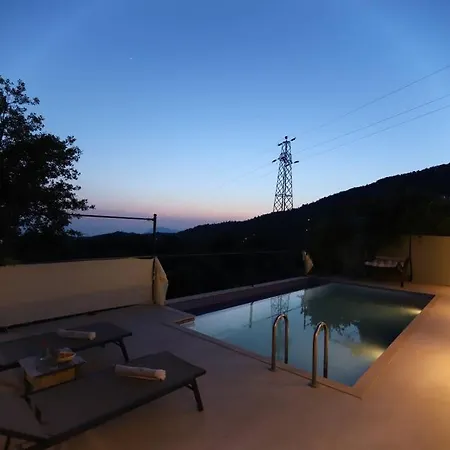 Odesa.baglar Icinde Sicacik Tatil Evi *