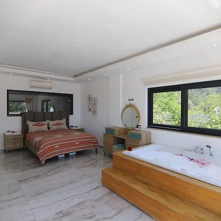 Odesa.baglar Icinde Sicacik Tatil Evi * Каш